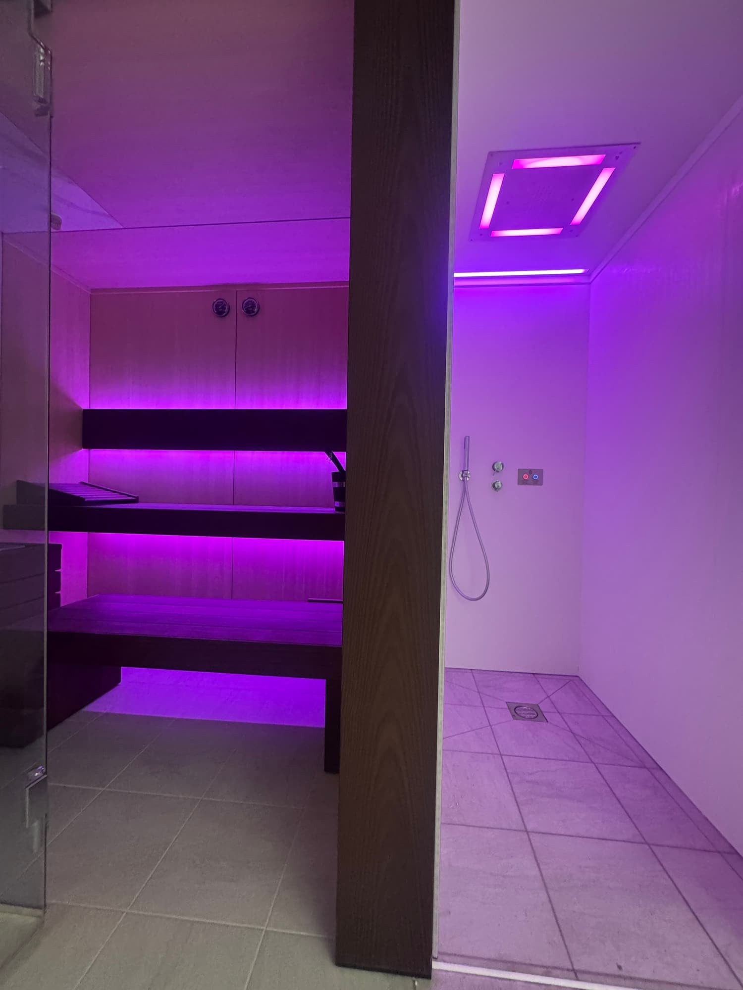 Experience Showers, photograph 4 of 6