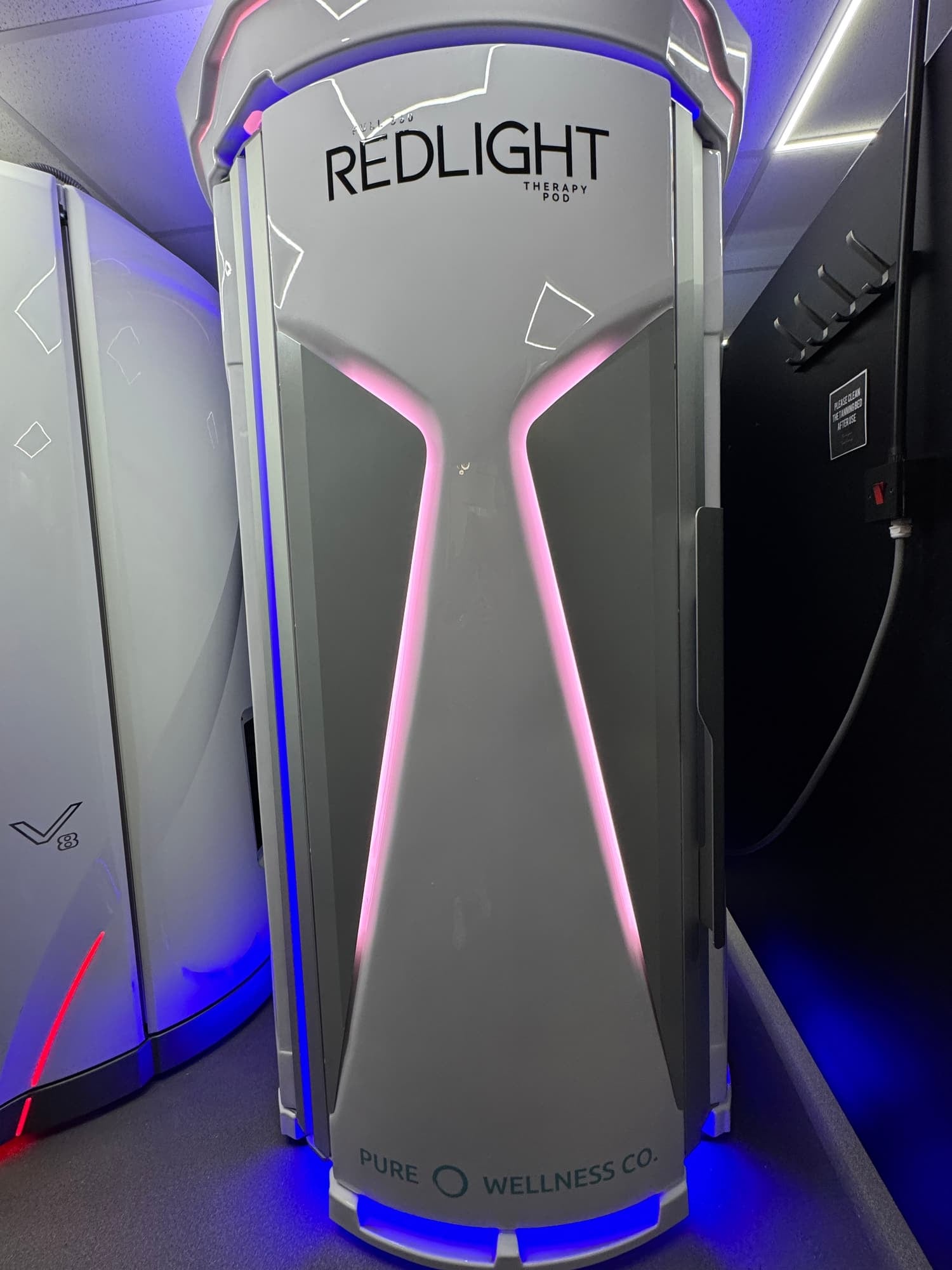 Red Light Therapy Beds, photograph 10 of 15